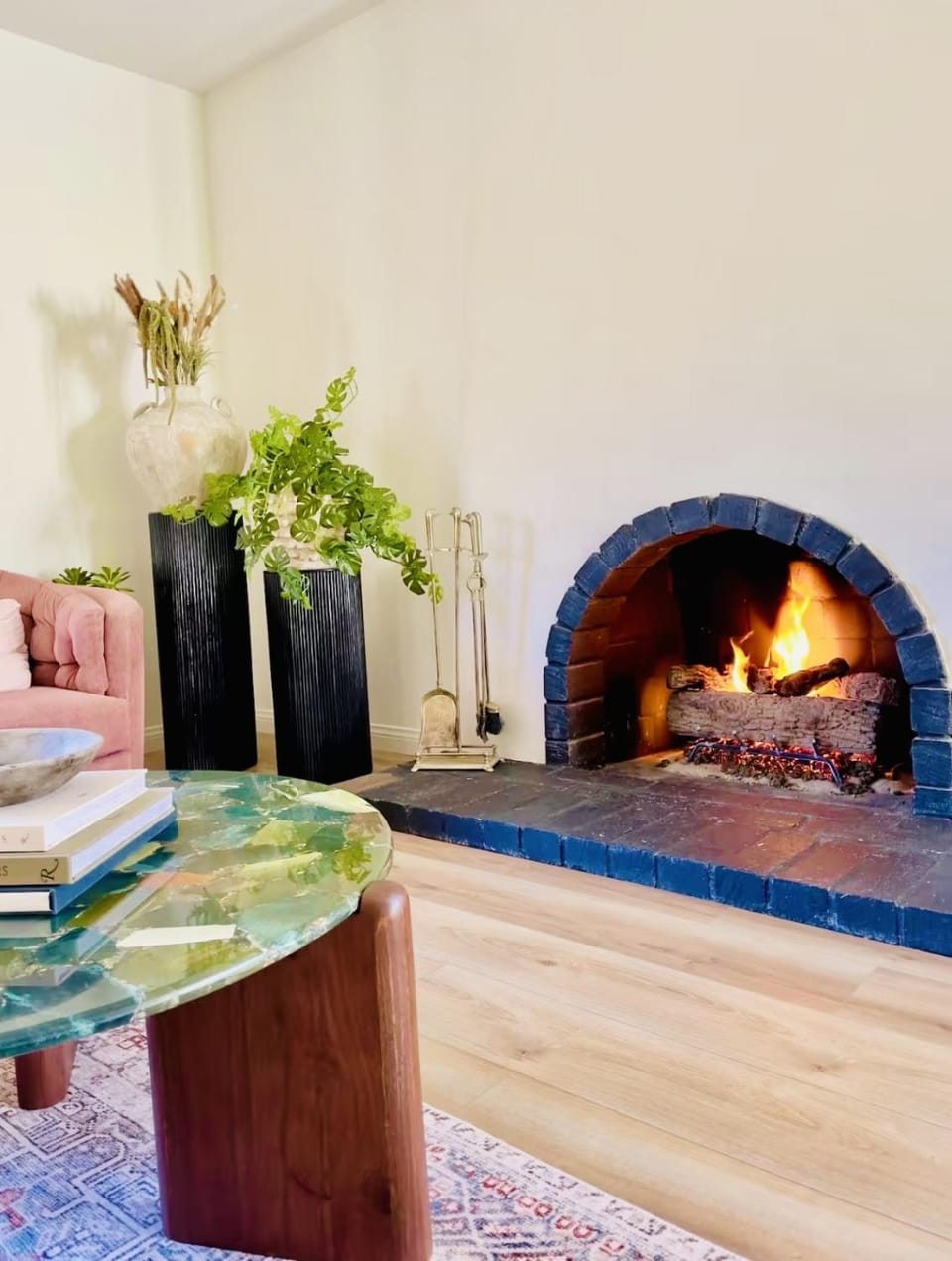Stylish Designer Home Near Downtown House in Ojai