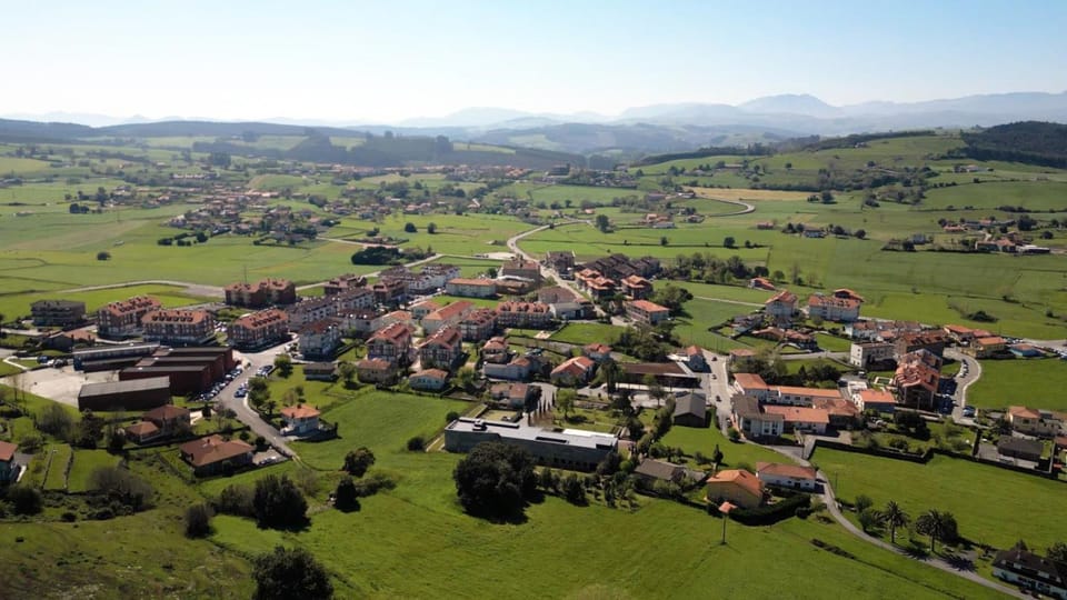 Apartamento La Mimosa 2607 Apartment in Cantabria