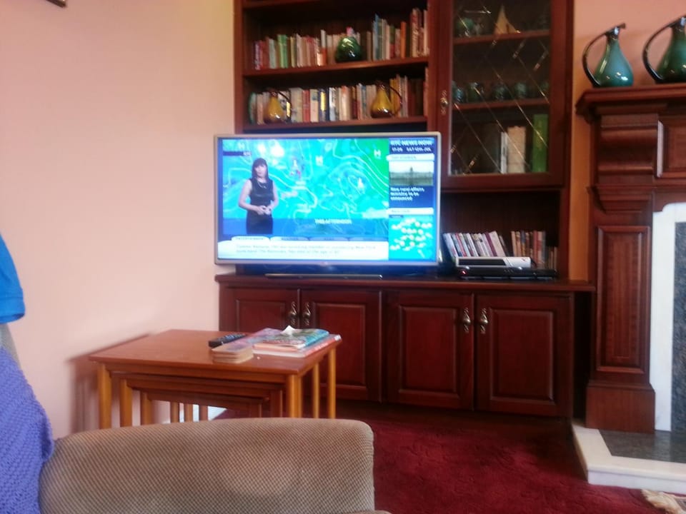 Property building, TV and multimedia, Living room