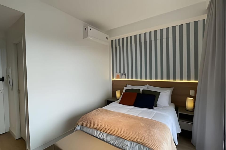 Prédio com lazer completo em Pinheiros Apartment in Sao Paulo City