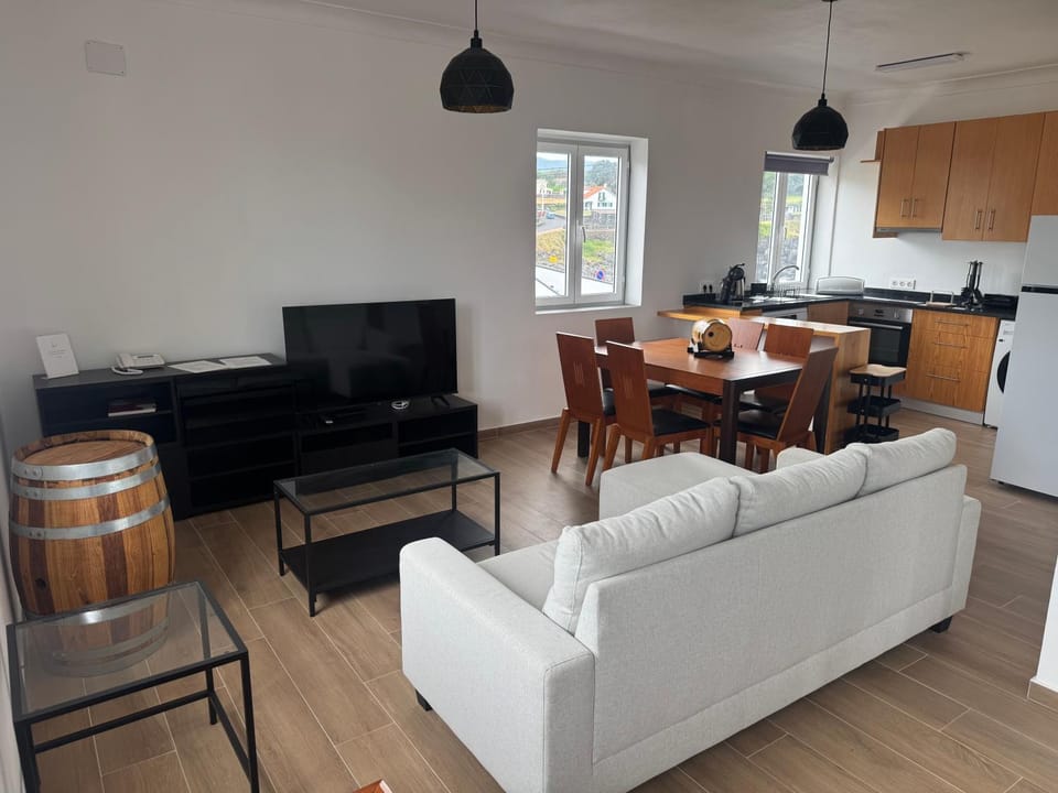 Communal lounge/ TV room, TV and multimedia