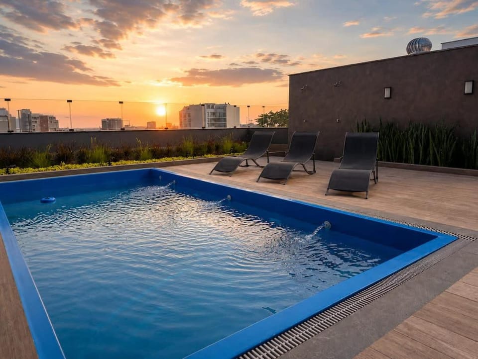 Star Luxury SuitePrivate Jacuzzi Apartment in Lima