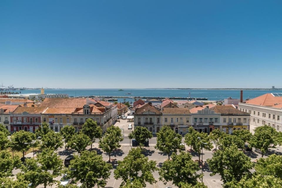 Setúbal Dreams - Vista Mar Apartment in Setúbal Municipality