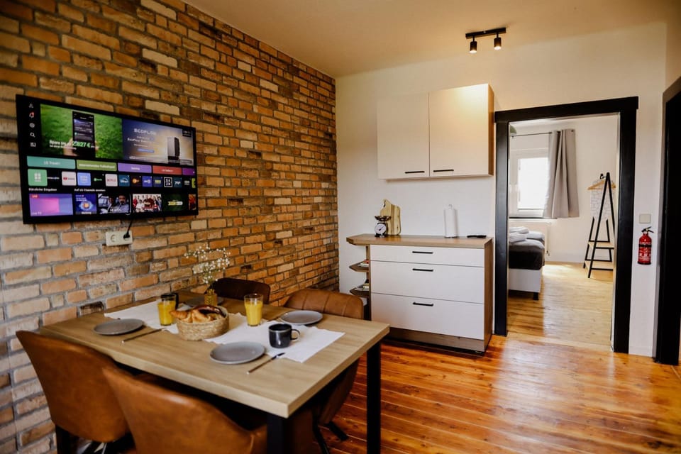Kitchen or kitchenette, Dining area, Food, oven, stove