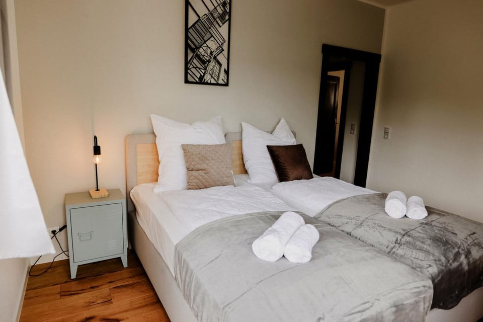 Bed, Bedroom, towels, wardrobe
