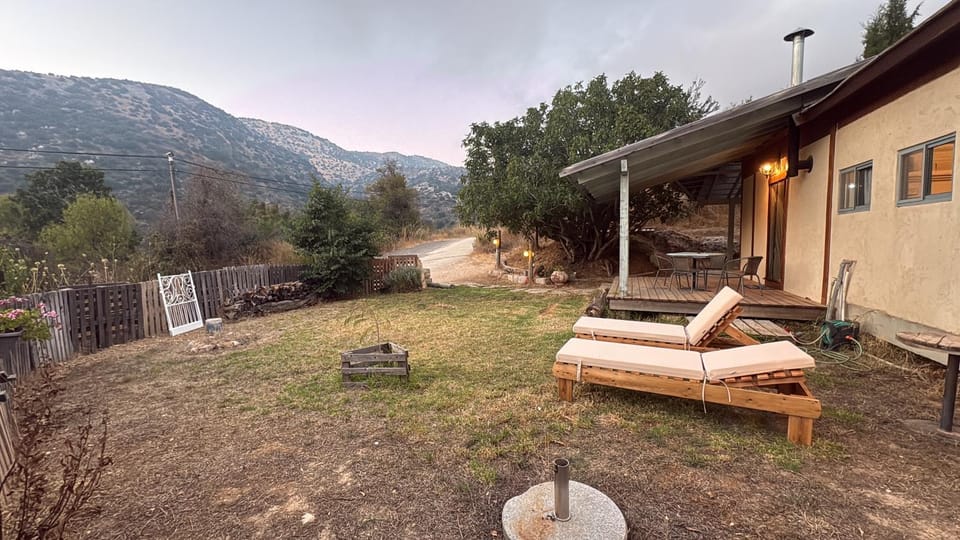 צל התאנה House in North District