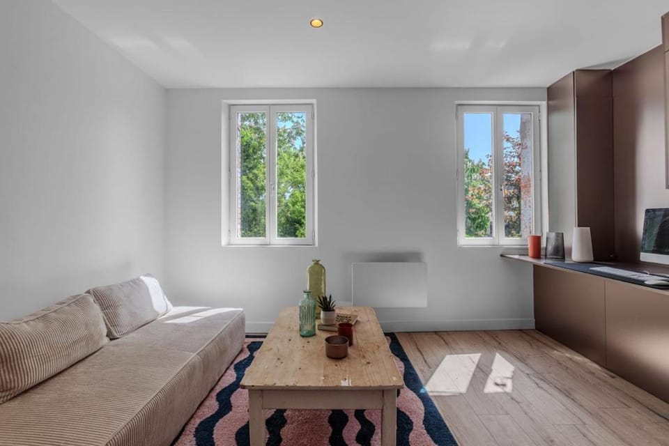 Appartement d architecte à 2 minutes du métro Apartment in Toulouse