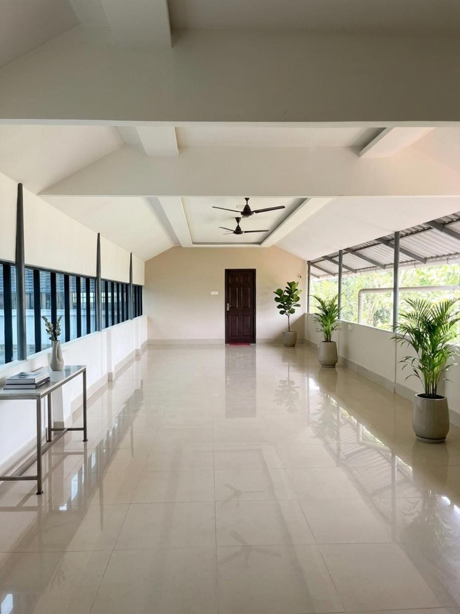 Dining area, Diving, fireplace