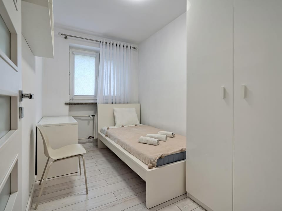 Bed, Bedroom, wardrobe