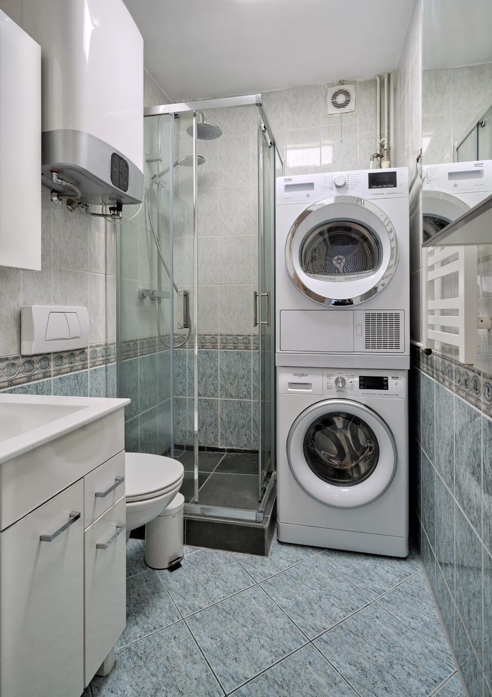 Shower, Toilet, Bathroom, washing machine, dryer