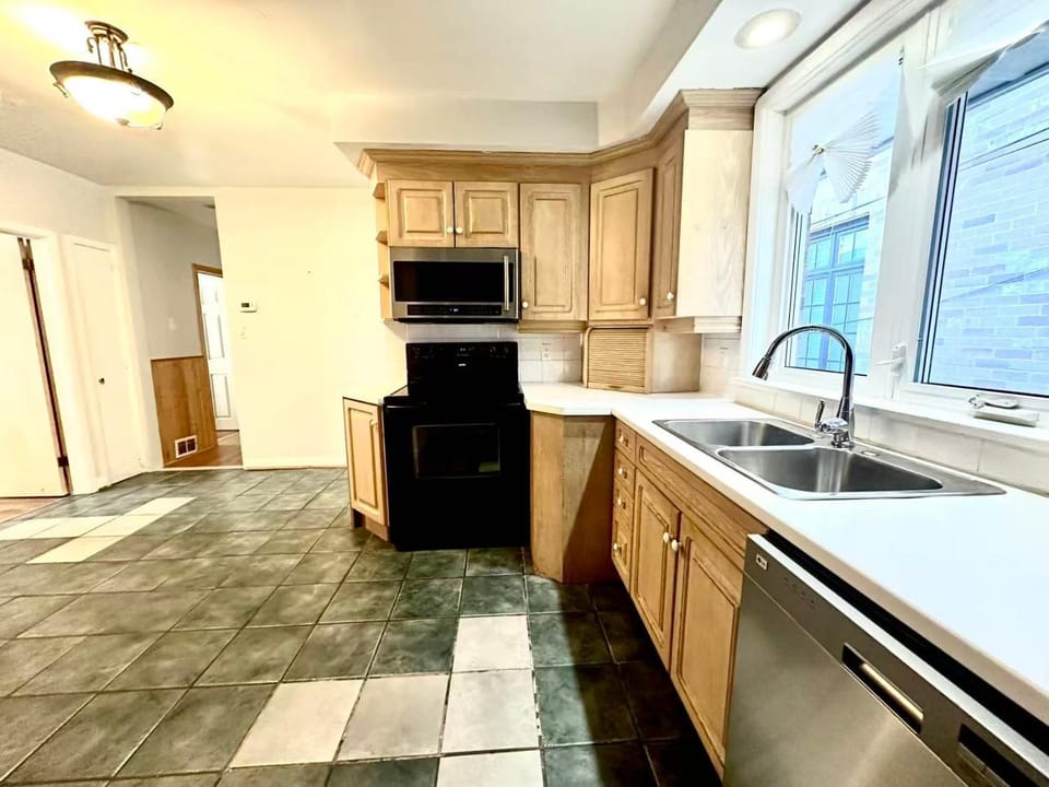 Cozy room With Shared Bath near Bayview York Mills Bed and Breakfast in Toronto