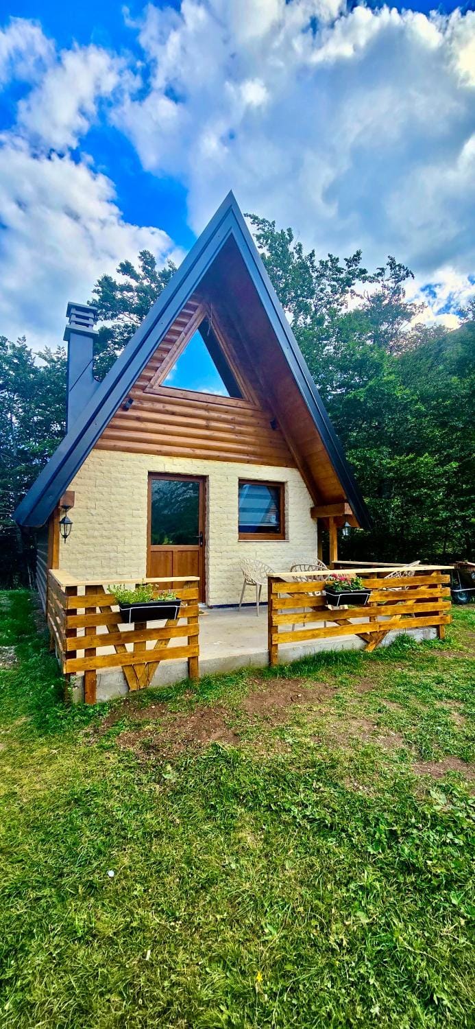Djedina Gora Cabins Cabin in Montenegro
