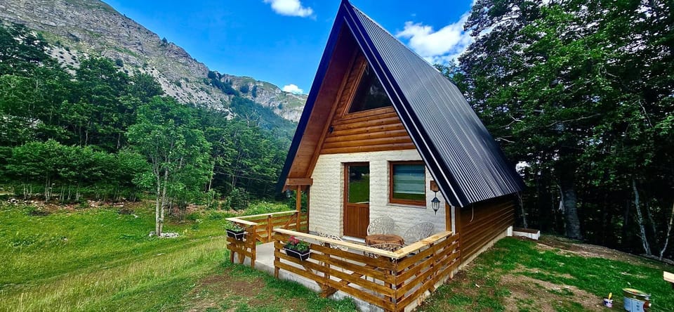 Djedina Gora Cabins Cabin in Montenegro