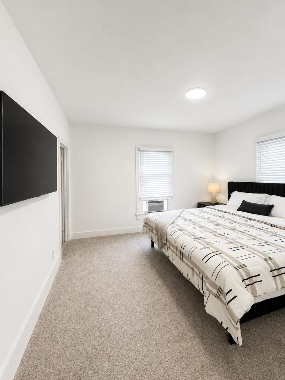 19th Ward collective Apartment in Brighton