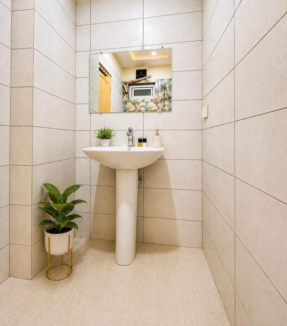 Bathroom, Bath