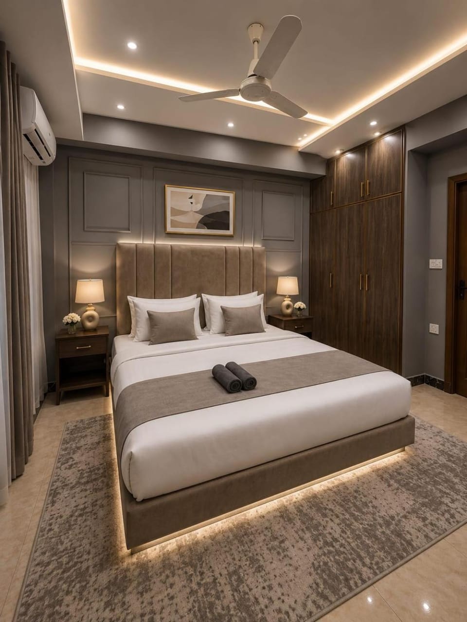 Bed, Photo of the whole room, Bedroom, fireplace, towels, wardrobe, air conditioner