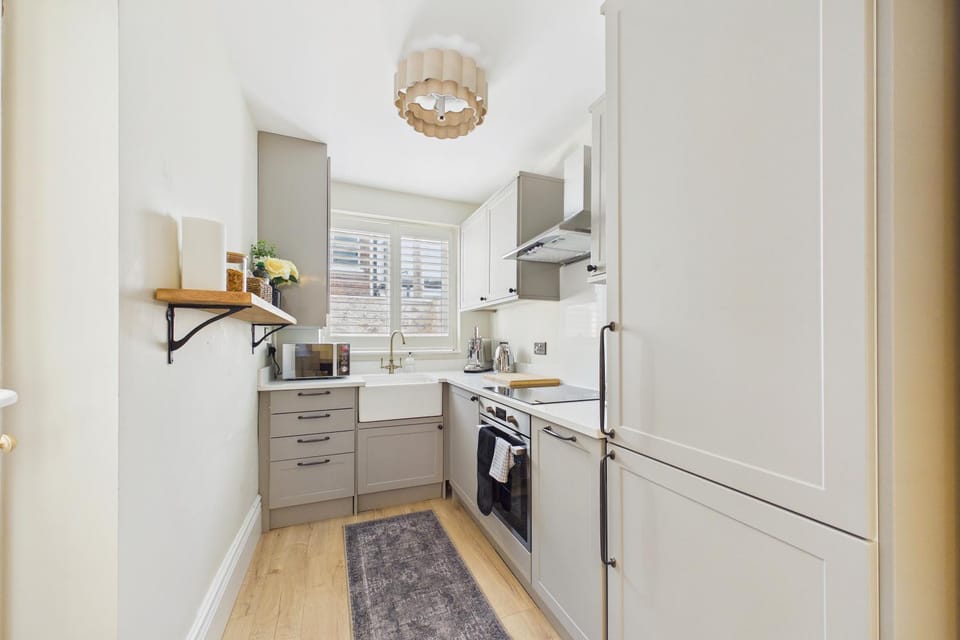 The Chester Hideaway, 2 Bed Cottage, Free Parking House in Chester