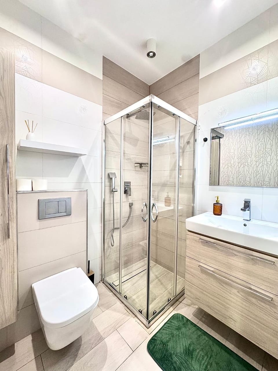 Shower, Toilet, Bathroom