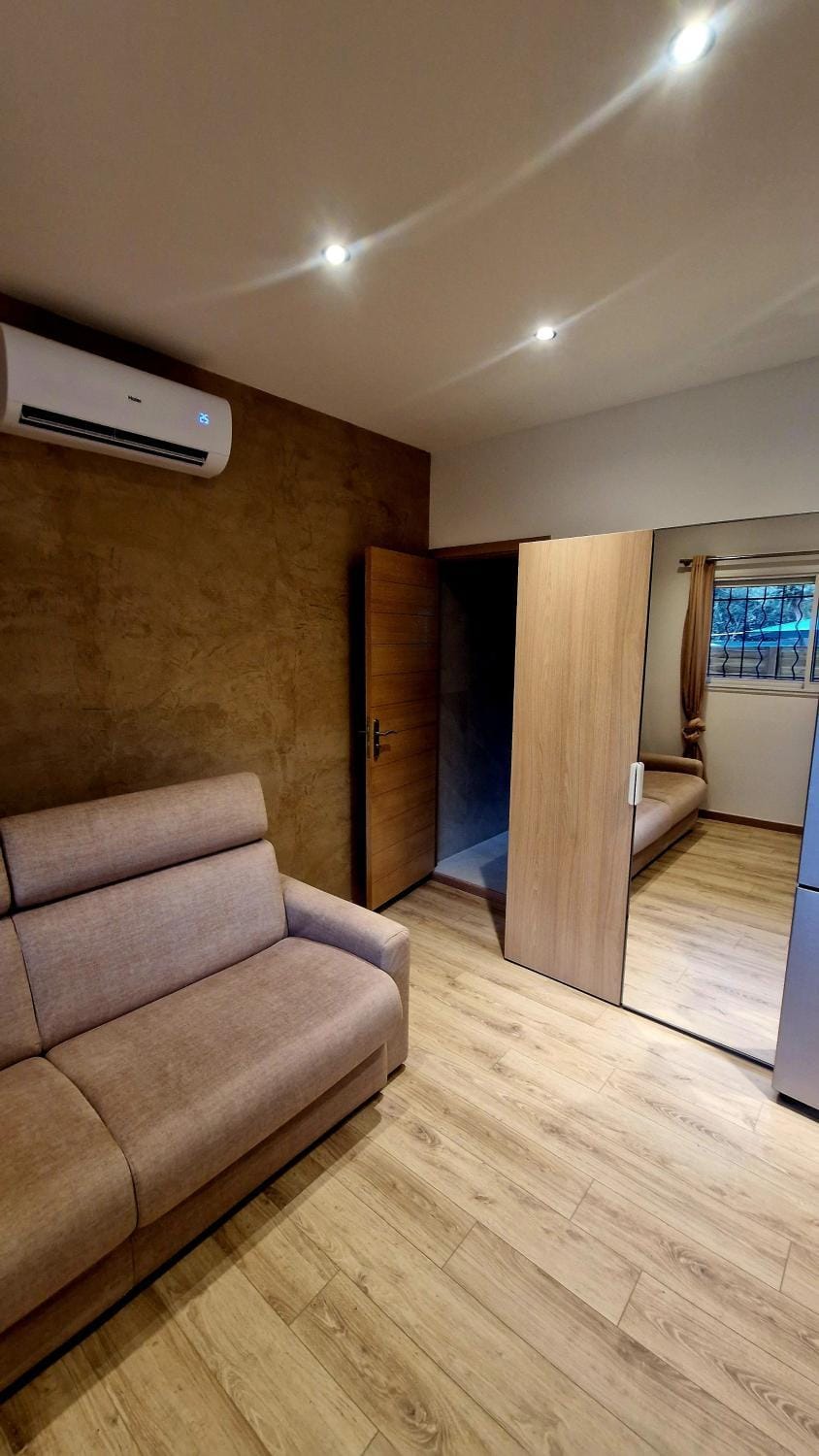 Studio cosy avec jacuzzi , sauna et salle de sport Apartment in Mougins