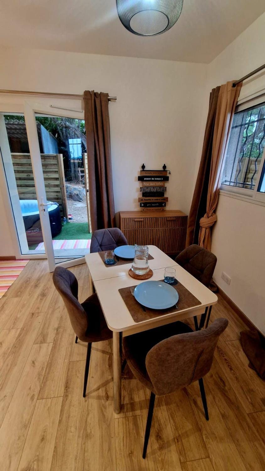 Studio cosy avec jacuzzi , sauna et salle de sport Apartment in Mougins