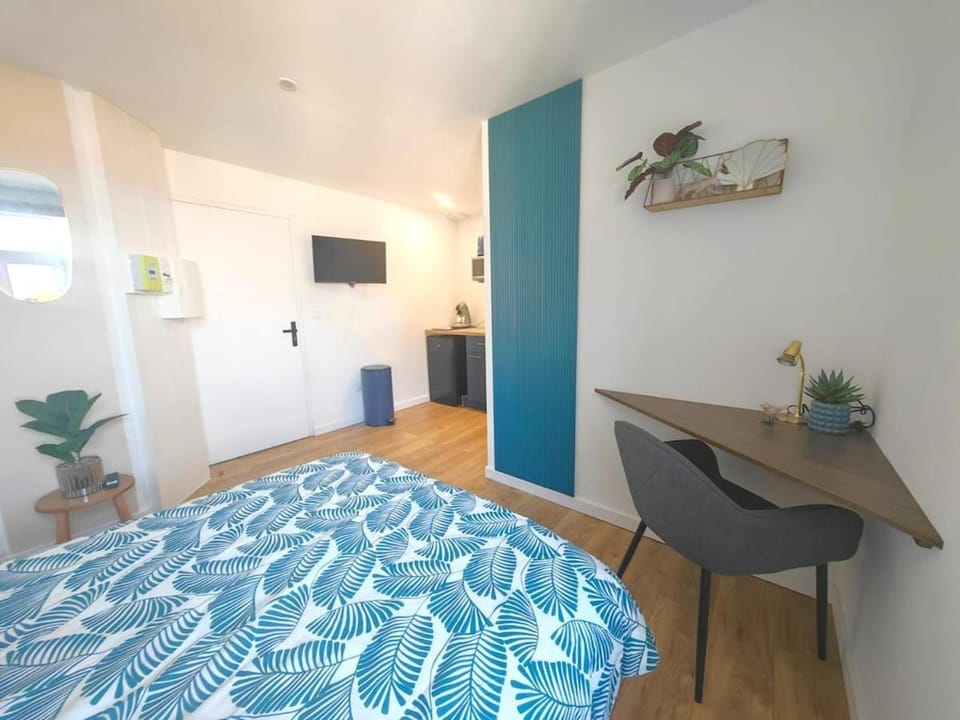 Azur, Cosy Blue studio, ultra centre de Desvres Apartment in Hauts-de-France