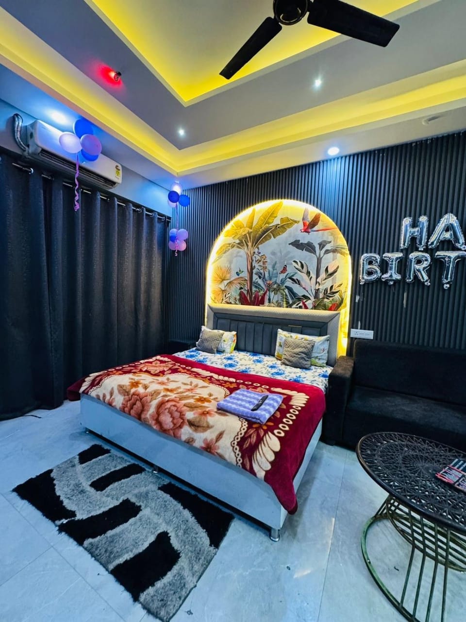Weone studio Apartment in Noida