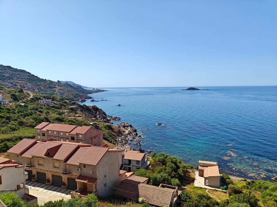 Day, Natural landscape, Mountain view, Sea view