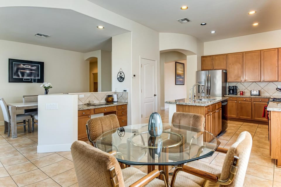 5 Mi to Estrella Mtn Park! Home w/ Outdoor Oasis House in Goodyear