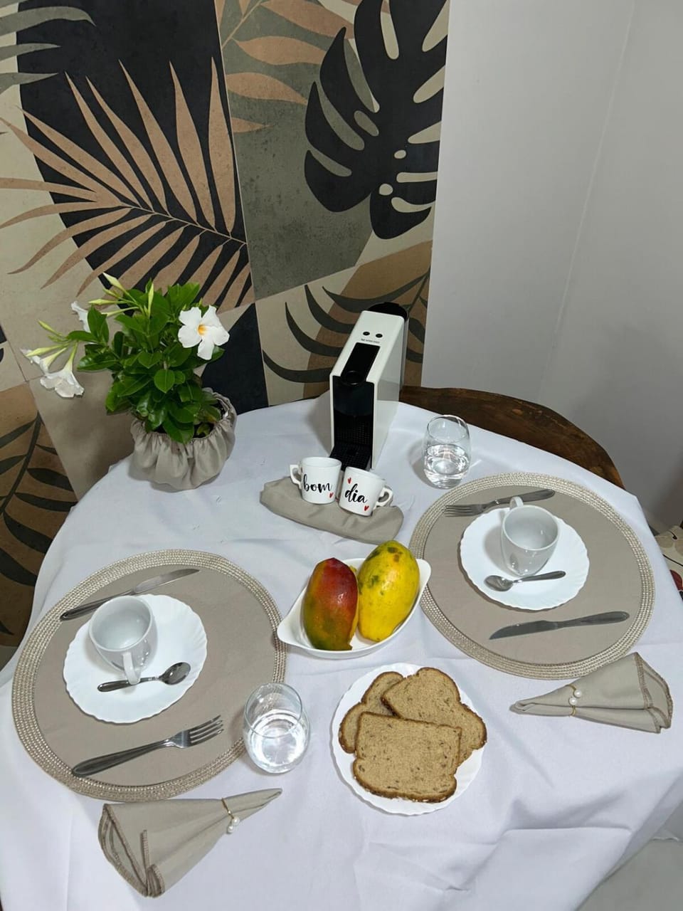 Food and drinks, Food, Breakfast