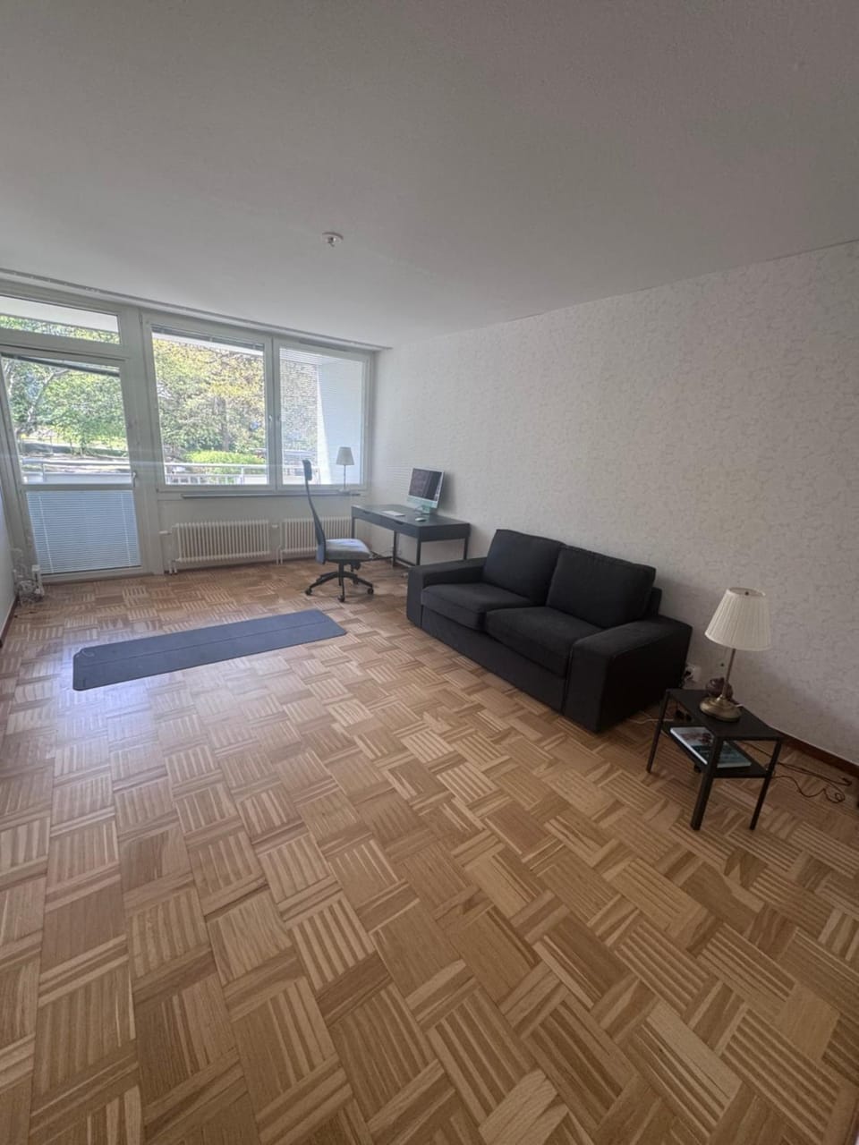Cozy room 15 min away from city centre Vacation rental in Huddinge