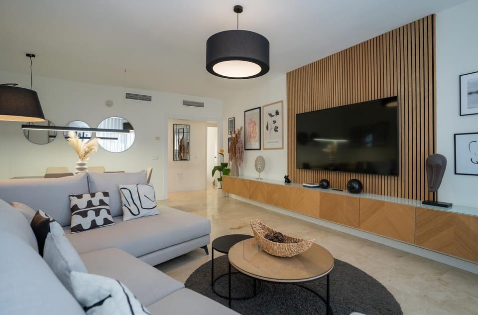 TV and multimedia, Living room