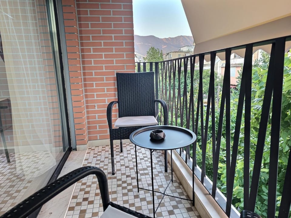 Verë Smart Studio Apartment in Tirana