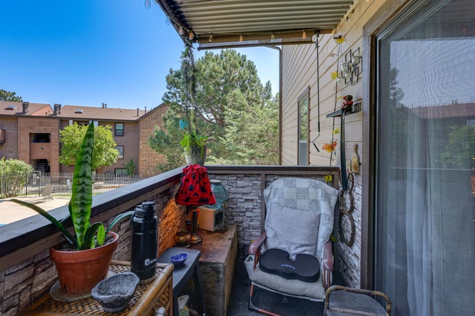 Walk to Parks & Dining! Lakewood Condo w/ Balcony House in Lakewood