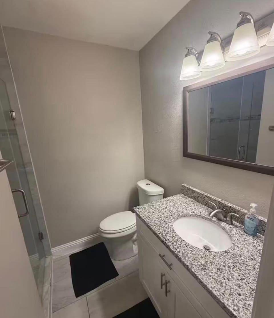Beautiful home in downtown Country House in Arlington