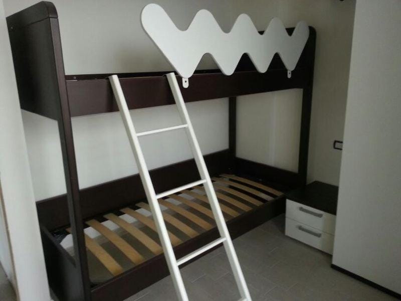 bunk bed