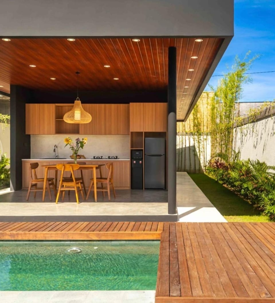 2 Bedroom Villa with Pool In North Canggu Villa in North Kuta