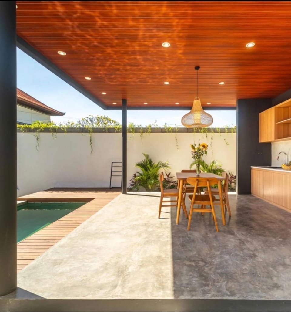 2 Bedroom Villa with Pool In North Canggu Villa in North Kuta