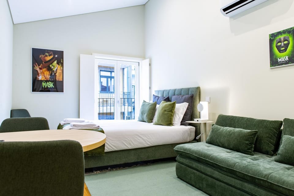 Bed, View (from property/room), Seating area, Bedroom, air conditioner