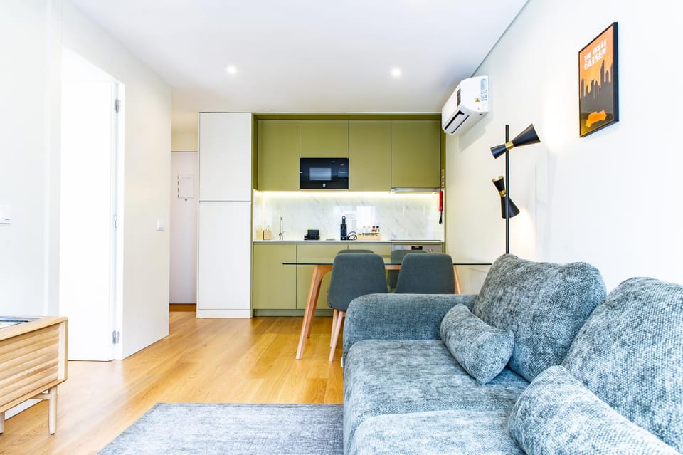 Kitchen or kitchenette, Living room, Photo of the whole room, Dining area