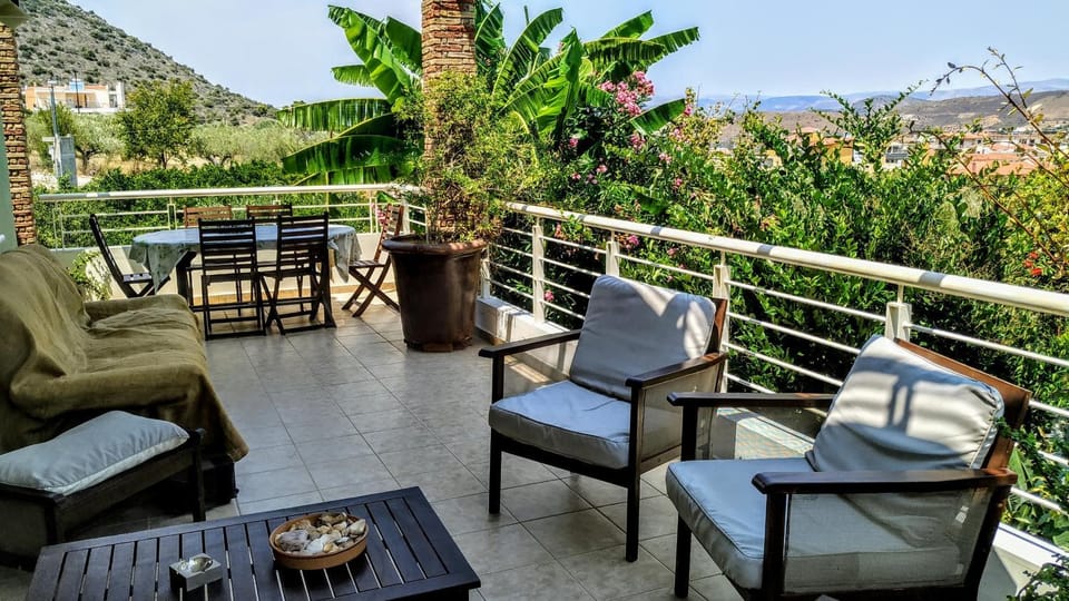 Garden, Balcony/Terrace