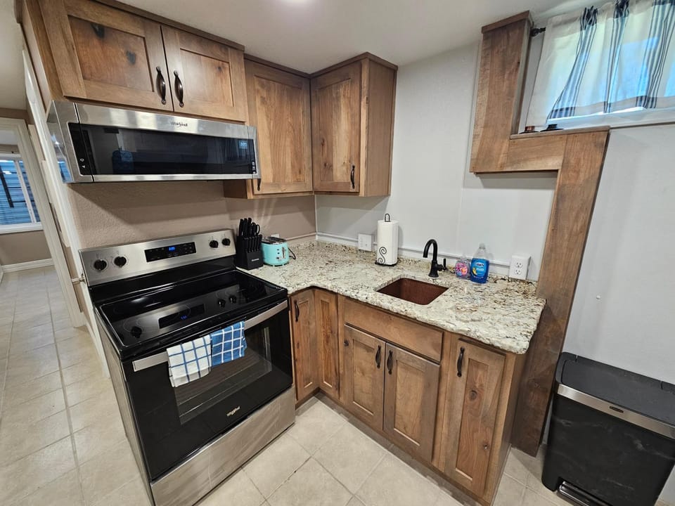 The Cottonwood Den Apartment in Laramie