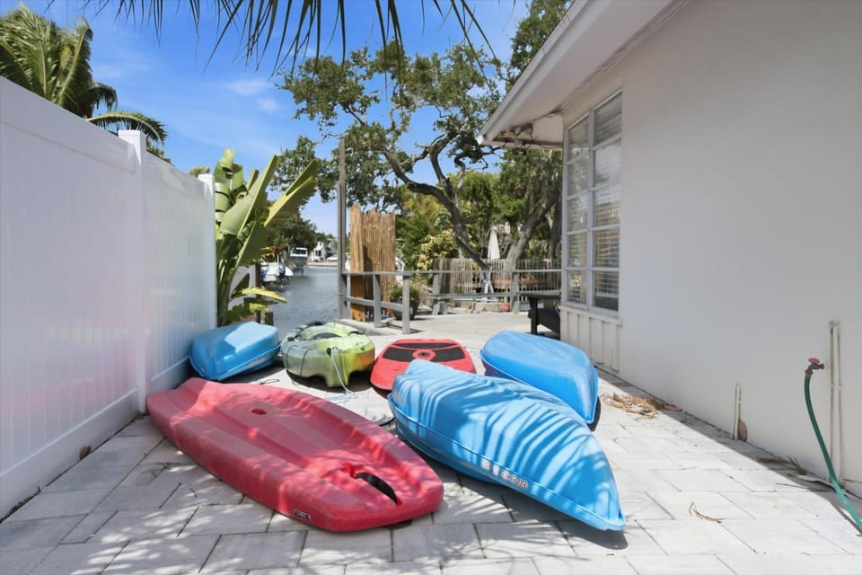 Siesta Beach Getaway with Heated Pool House in Siesta Beach