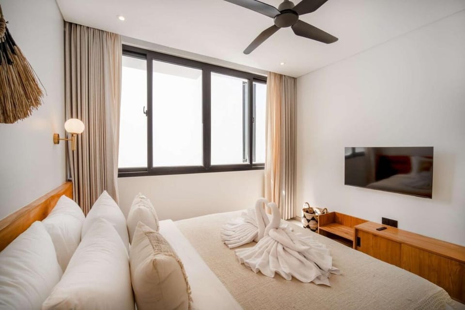 Six Palm 3 - 2BR Villa Rooftop Near Padang Beach Villa in Bali