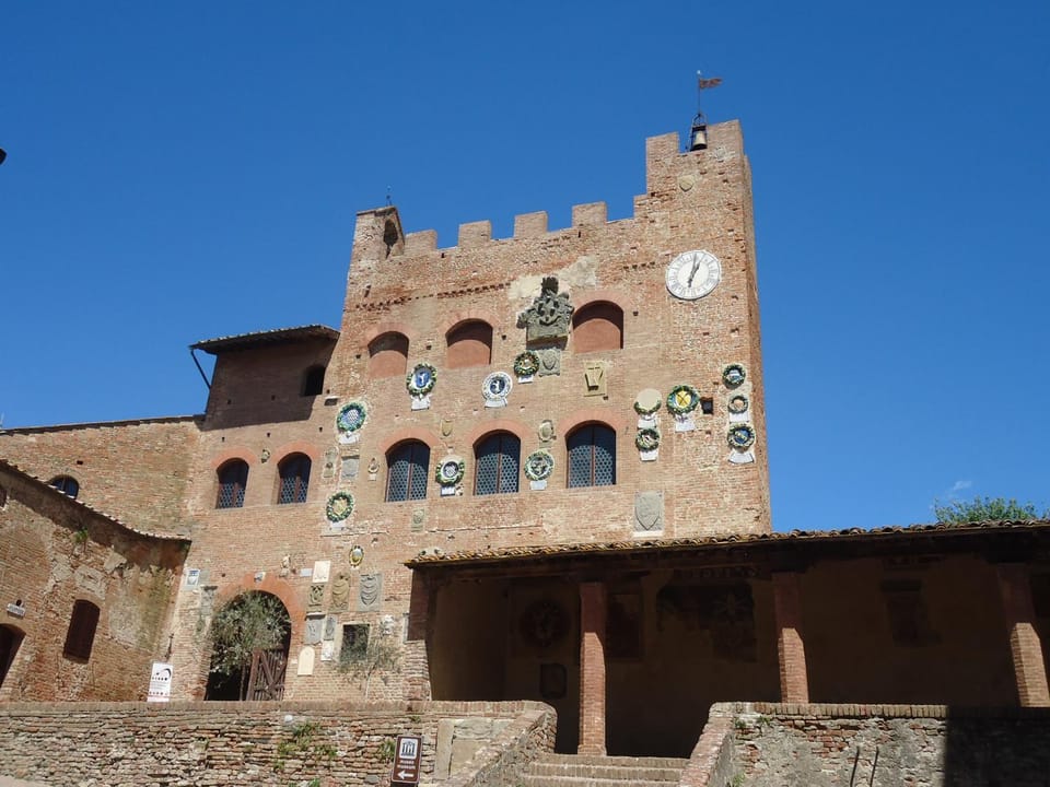 Nearby landmark, Landmark view