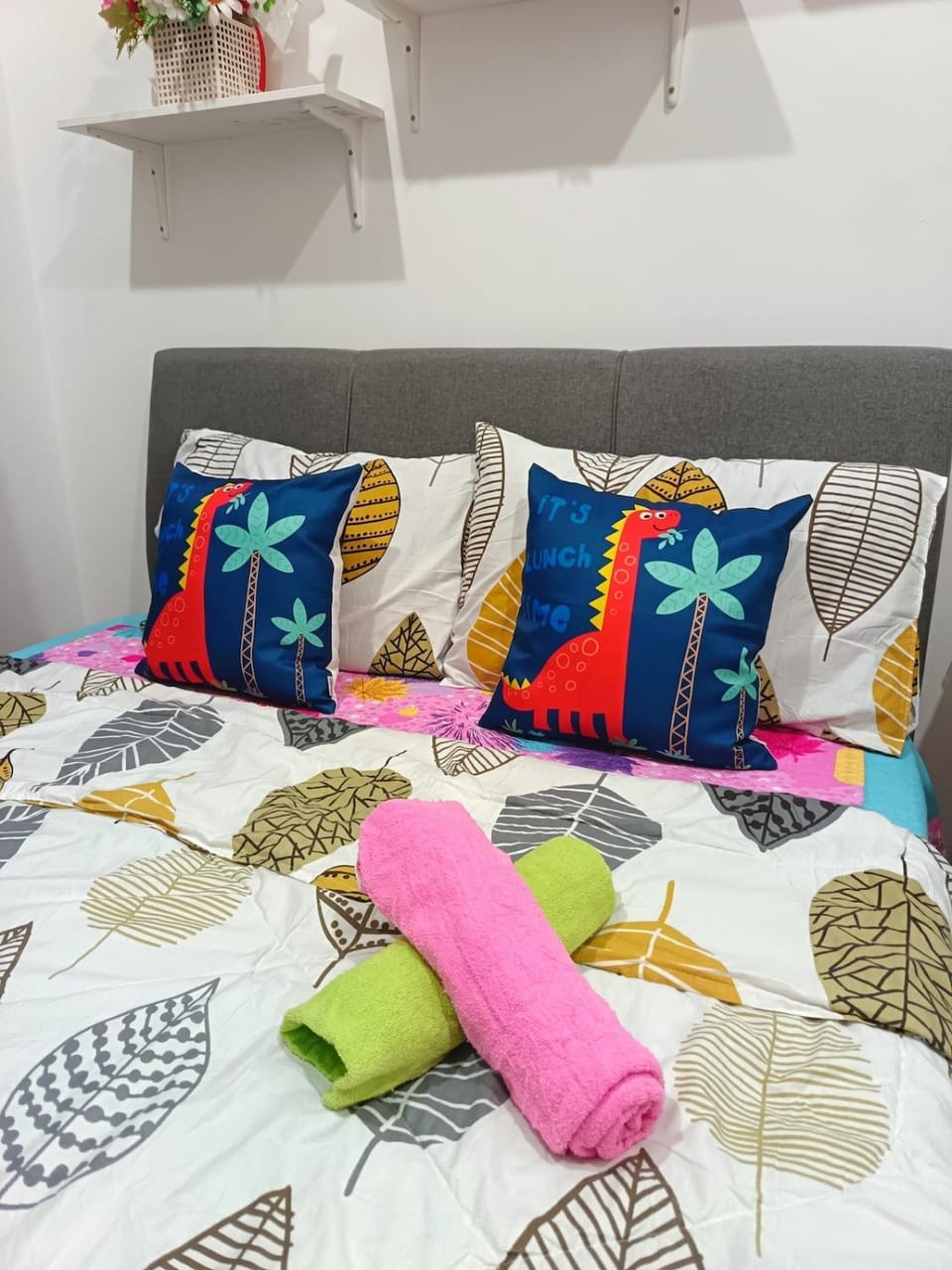 UiTM Entire LRT3 4R Terrace Glamping Home and Kitchen House in Selangor, Malaysia