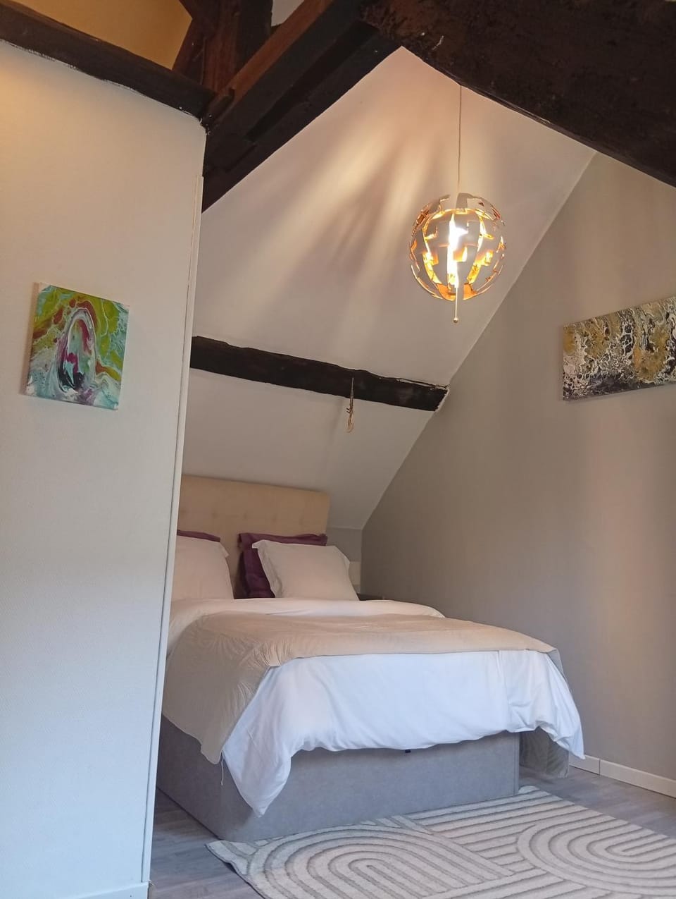 Photo of the whole room