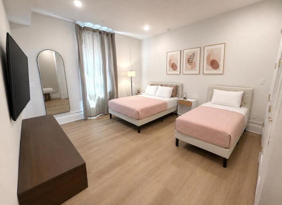 High-End Center City 2 Bed & 2 Bath Apartment Apartment in Rittenhouse Square