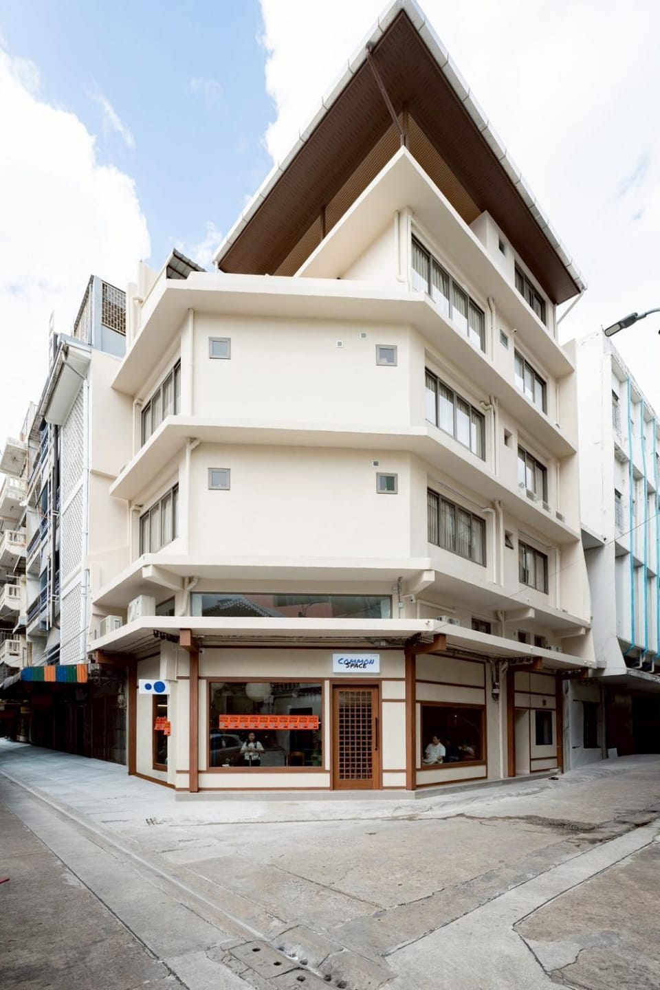 Property building, Day, Neighbourhood, Street view, Location