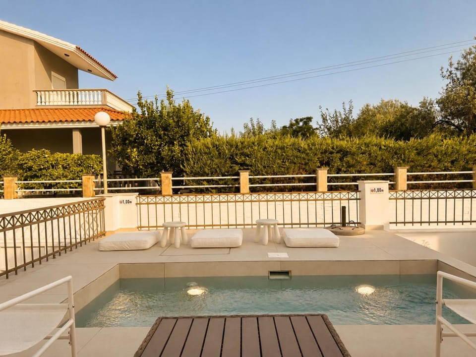Pool view, Swimming pool