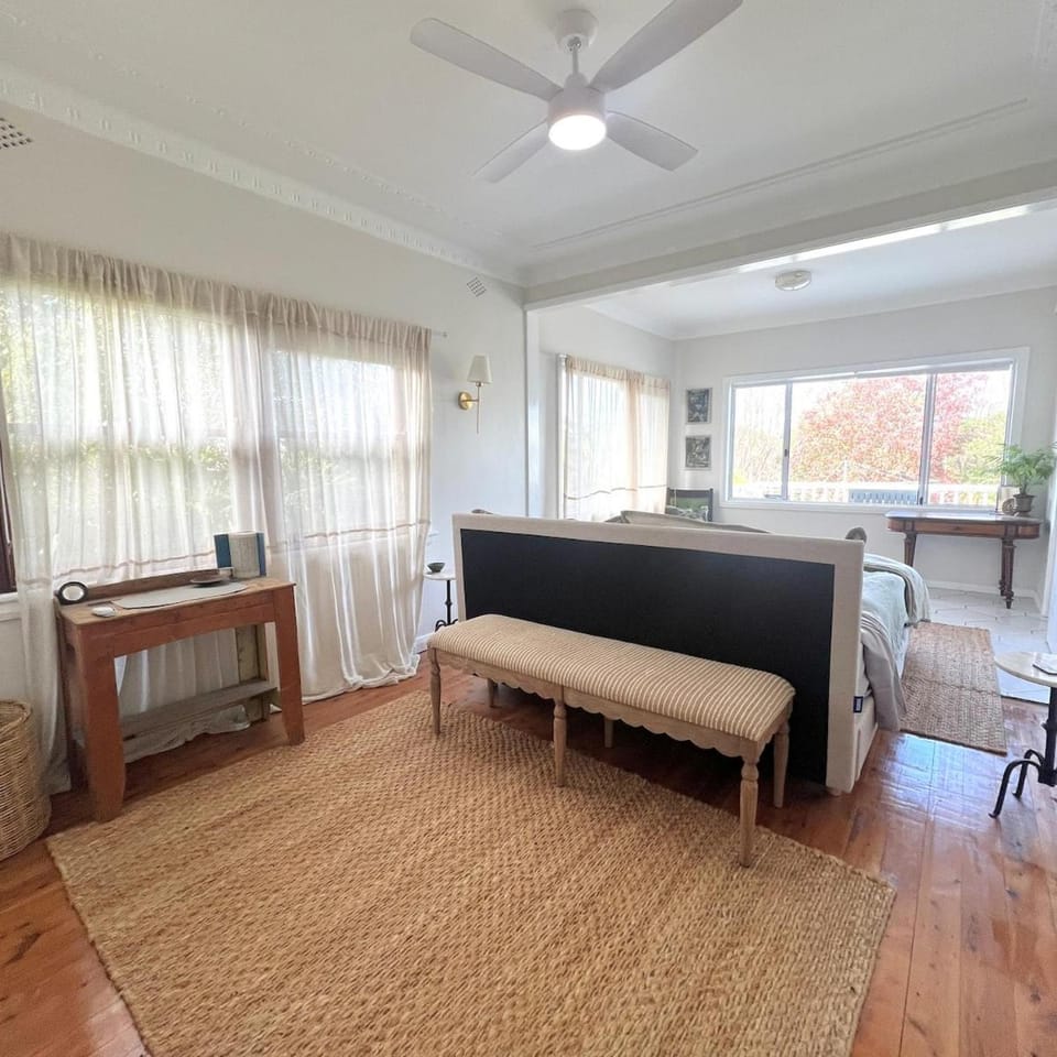 Bright cottage, quiet and centrally located House in New South Wales